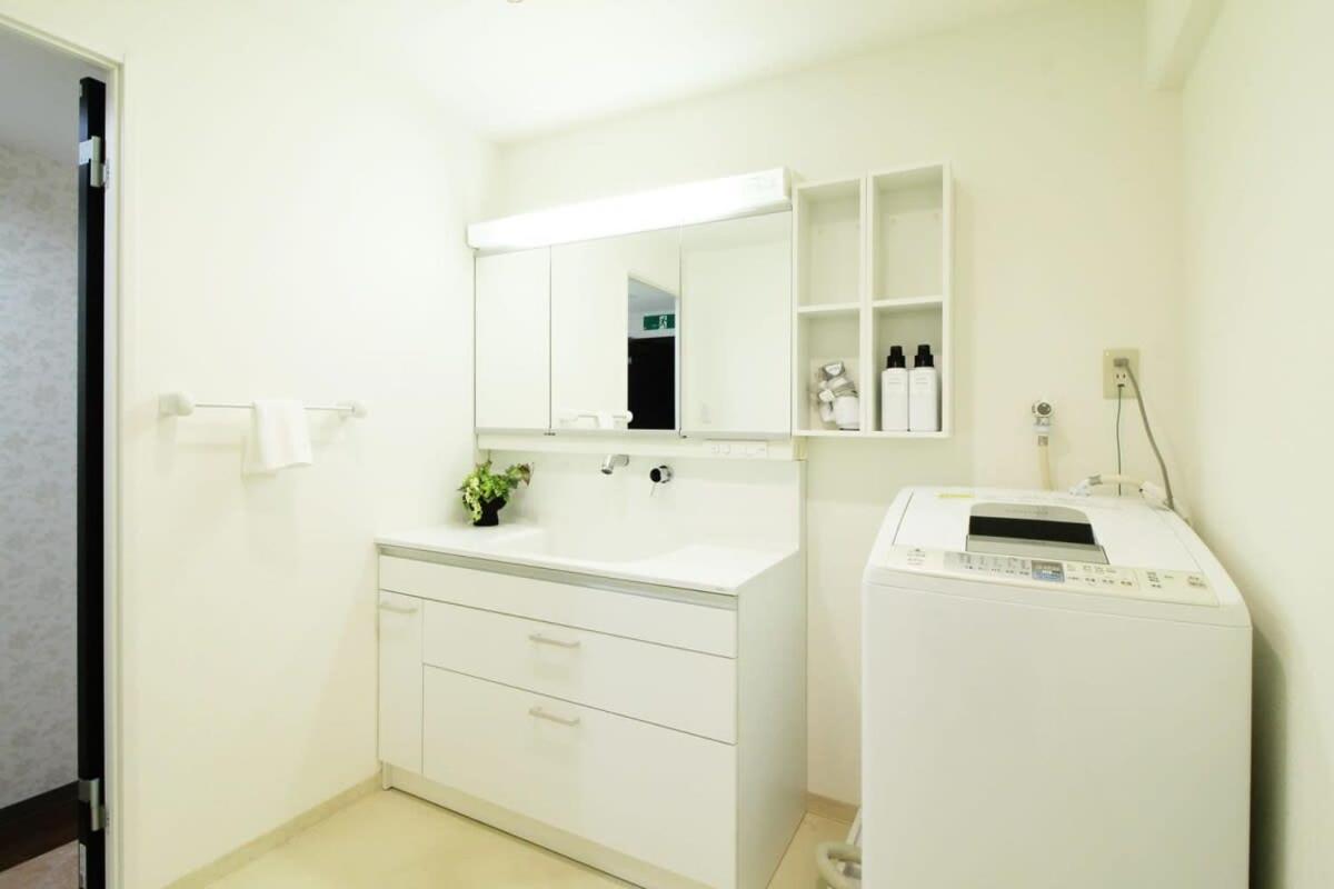 Bhotel La-Shante - 5 Mins Walk To The Peacepark & 2Br 10 Ppl #101 Хиросима Экстерьер фото